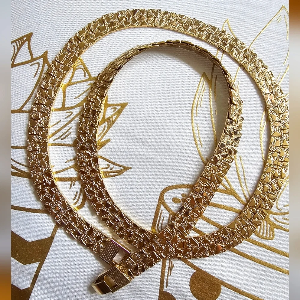 Vintage Necklace. Pale Goldtone Nugget Design. Korea - Picture 1 of 9